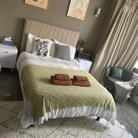 Modern Huge Double Room With Private Bathroom In Colindale Edgware Exteriör bild
